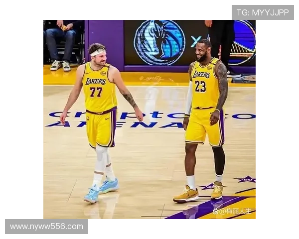 湖人队力克勇士夺回西部头名 詹姆斯三双带领球队走向巅峰